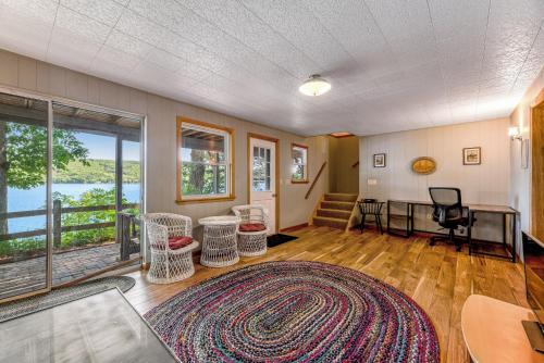 QKA View in Кеука Парк (Нью-Йорк) QKA View in Кеука Парк (Нью-Йорк)