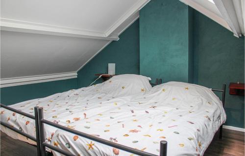 Stunning home in Acquoy with 9 Bedrooms and WiFi in Asperen Stunning home in Acquoy with 9 Bedrooms and WiFi in Asperen