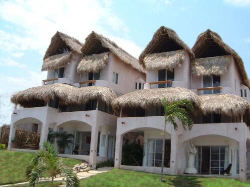 This photo about Hotel Villas Fandango shared on HyHotel.com