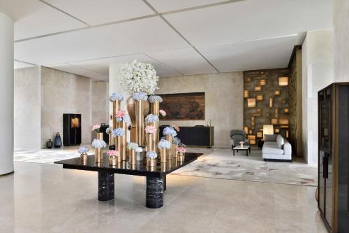 Lobby, Four Seasons Hotel Bengaluru at Embassy One in RT Nagar Lobby, Four Seasons Hotel Bengaluru at Embassy One in RT Nagar