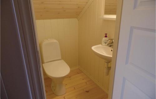 Baño, Amazing home in Rauland with 4 Bedrooms and WiFi in Rauland Baño, Amazing home in Rauland with 4 Bedrooms and WiFi in Rauland
