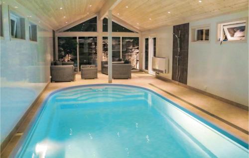 Piscina, Stunning Home In Farsund With 4 Bedrooms, Private Swimming Pool And Indoor Swimming Pool in Farsund Piscina, Stunning Home In Farsund With 4 Bedrooms, Private Swimming Pool And Indoor Swimming Pool in Farsund