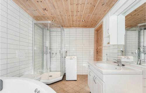Baño, Nice home in Rauland with 3 Bedrooms, Sauna and Internet in Rauland Baño, Nice home in Rauland with 3 Bedrooms, Sauna and Internet in Rauland