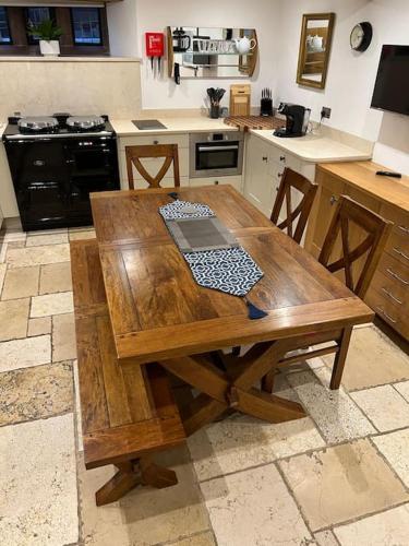 The Horners - Log burner, Cheshire Village, Parking, Walks, Aga, dogs in بريستبوري The Horners - Log burner, Cheshire Village, Parking, Walks, Aga, dogs in بريستبوري