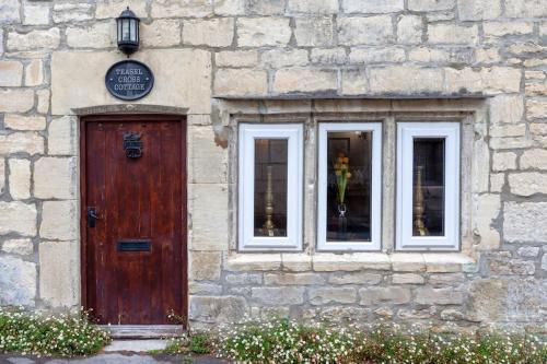 Teasel Cross Cottage, Painswick in Painswick Teasel Cross Cottage, Painswick in Painswick