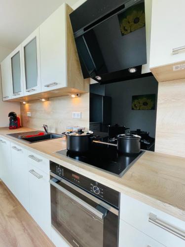 ห้องครัว, Ferienwohnung Biesenzeit in แบร์นาว ไบ เบอร์ลิน ห้องครัว, Ferienwohnung Biesenzeit in แบร์นาว ไบ เบอร์ลิน