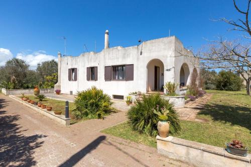 Garden, Aia del Convento by BarbarHouse in Diso Garden, Aia del Convento by BarbarHouse in Diso