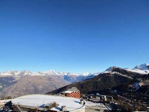 Studio cabine rénové avec balcon, vue Mont-Blanc, pour 4 pers. à Aime 2000 - FR-1-455-80 (Studio cabine renove avec balcon, vue Mont-Blanc, pour 4 pers. a Aime 2000 - FR-1-455-80) in La Plagne Studio cabine rénové avec balcon, vue Mont-Blanc, pour 4 pers. à Aime 2000 - FR-1-455-80 (Studio cabine renove avec balcon, vue Mont-Blanc, pour 4 pers. a Aime 2000 - FR-1-455-80) in La Plagne
