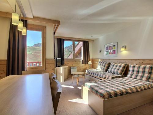 Duplex moderne proche pistes, balcon, cuisine equipee, pour 7 pers - FR-1-455-181 in La Plagne Duplex moderne proche pistes, balcon, cuisine equipee, pour 7 pers - FR-1-455-181 in La Plagne