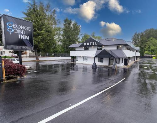 外部景觀, George Point Inn in 哥倫比亞薩里 (BC) 外部景觀, George Point Inn in 哥倫比亞薩里 (BC)