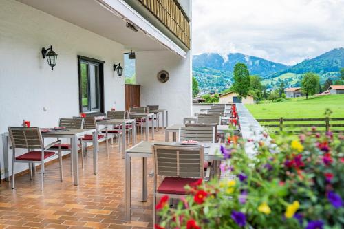 Exterior view, Hotel-Pension-Ostler in Bad Wiessee Exterior view, Hotel-Pension-Ostler in Bad Wiessee