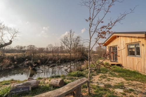 Pohled zvenku, Mallard Lodge in Biddenden Pohled zvenku, Mallard Lodge in Biddenden