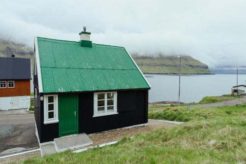 כניסה, Authentic Faroese House / Unique Location / Nature in Gjogv כניסה, Authentic Faroese House / Unique Location / Nature in Gjogv