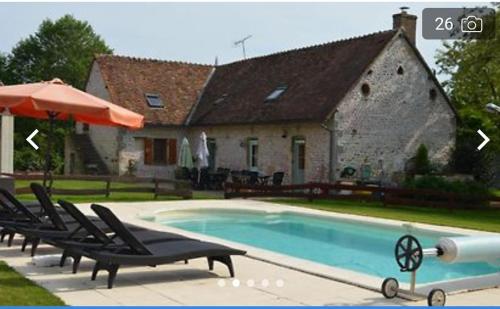 La ferme du château SAS gites et chambres d'hôtes (La ferme du chateau SAS gites et chambres d'hotes) in 尚特奈 - 聖因貝特 La ferme du château SAS gites et chambres d'hôtes (La ferme du chateau SAS gites et chambres d'hotes) in 尚特奈 - 聖因貝特
