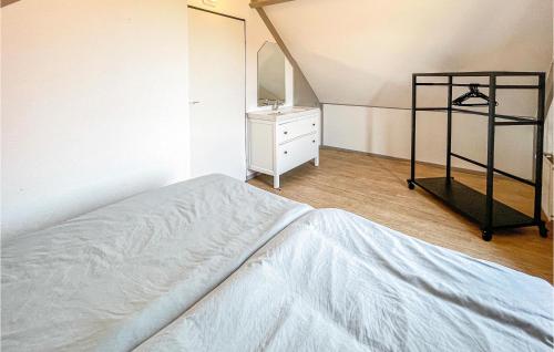 Beautiful home in Ewijk with 3 Bedrooms and WiFi in Beuningen Beautiful home in Ewijk with 3 Bedrooms and WiFi in Beuningen