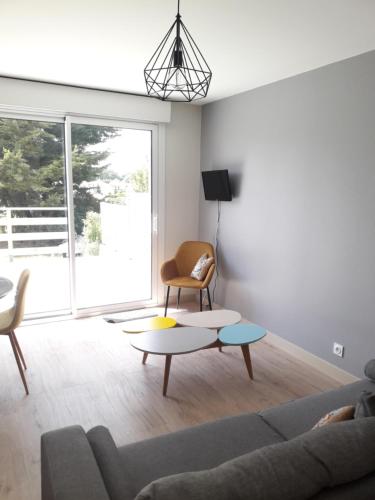 La Mésange (La Mesange) in Saint Laurent Sur Sevre La Mésange (La Mesange) in Saint Laurent Sur Sevre