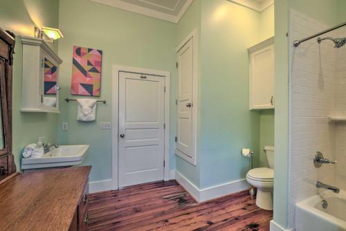 Bathroom, Charming DeFuniak Apartment in Historic Dtwn! in Defuniak Springs (FL) Bathroom, Charming DeFuniak Apartment in Historic Dtwn! in Defuniak Springs (FL)