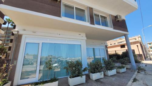 Entrance, Eos Sea View Apartments in Syracuse Entrance, Eos Sea View Apartments in Syracuse