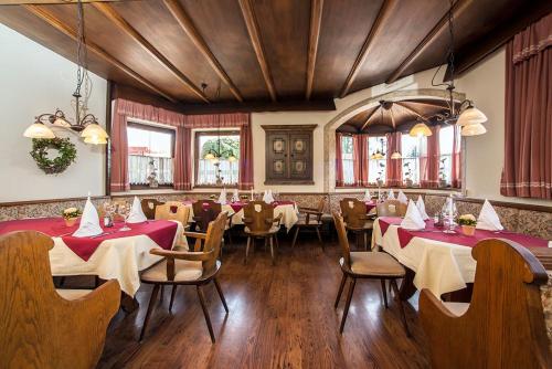 This photo about Kaiserhotel Neuwirt shared on HyHotel.com