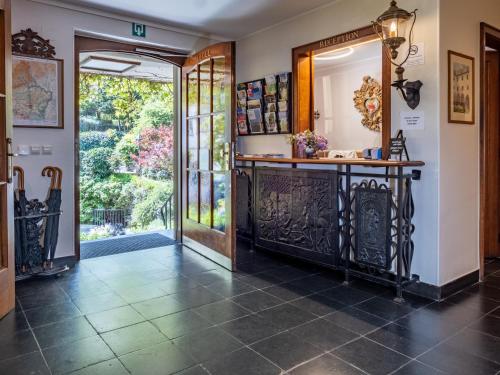 Αίθουσα υποδοχής, Hotel Heintz in Vianden Αίθουσα υποδοχής, Hotel Heintz in Vianden