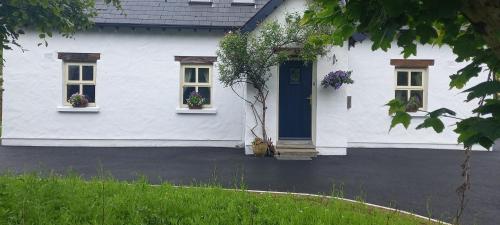 Cheerful Cottage in Ardmore Cheerful Cottage in Ardmore