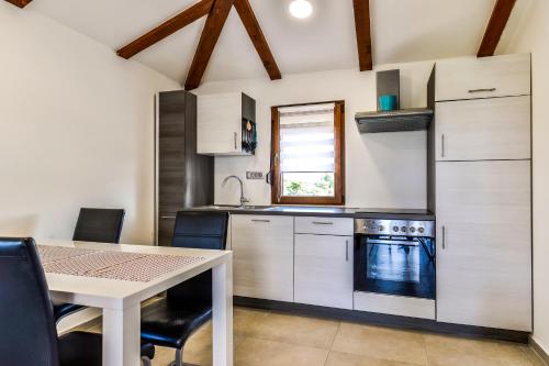 Konyha, Casa Istriana Dajla in Dajla Konyha, Casa Istriana Dajla in Dajla