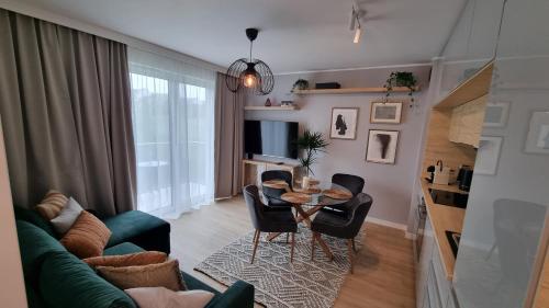 Sala de estar / sala de TV, Apartament Młody Gdańsk - bezpłatny parking, mocne WiFi, dobre połączenie z lotniskiem (Apartament Mlody Gdansk - bezplatny parking, mocne WiFi, dobre polaczenie z lotniskiem) in Jasien Sala de estar / sala de TV, Apartament Młody Gdańsk - bezpłatny parking, mocne WiFi, dobre połączenie z lotniskiem (Apartament Mlody Gdansk - bezplatny parking, mocne WiFi, dobre polaczenie z lotniskiem) in Jasien