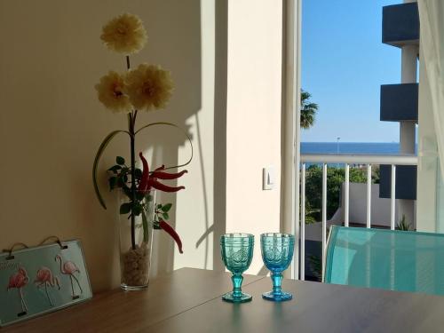 Flamingo Seaviews in Near Center Flamingo Seaviews in Near Center