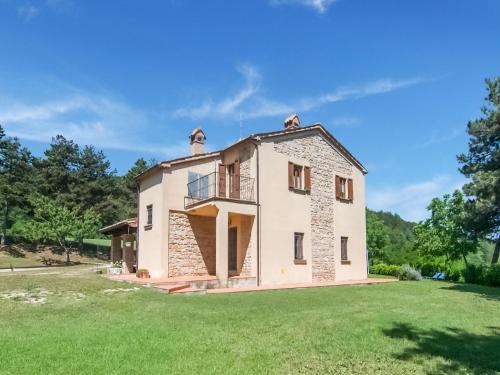 Exterior view, Spacious Villa in Tavoleto with Swimming Pool in Tavoleto Exterior view, Spacious Villa in Tavoleto with Swimming Pool in Tavoleto