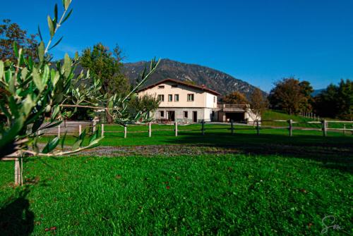 Villa Isa in Solto Collina Villa Isa in Solto Collina