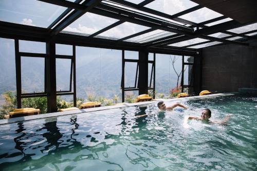 สระว่ายน้ำ, ซาปา เจด ฮิลล์ รีสอร์ต แอนด์ สปา (Sapa Jade Hill Resort & Spa) in ซาปา สระว่ายน้ำ, ซาปา เจด ฮิลล์ รีสอร์ต แอนด์ สปา (Sapa Jade Hill Resort & Spa) in ซาปา