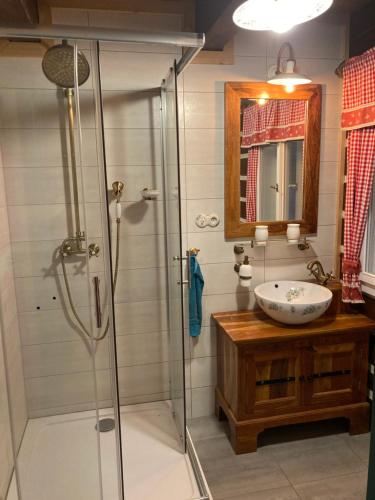 Roubenka Koněšín (Roubenka Konesin) in 奧斯拉瓦河畔納梅什季 Roubenka Koněšín (Roubenka Konesin) in 奧斯拉瓦河畔納梅什季