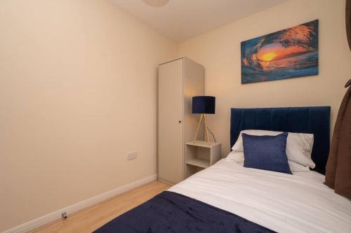 Konuk Odası, Bristol's Coach House - 2 Bedroom Detached Apartment with Secure Parking in Horfield Konuk Odası, Bristol's Coach House - 2 Bedroom Detached Apartment with Secure Parking in Horfield
