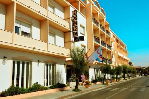 Entrance, Hotel San Marco in Lido Entrance, Hotel San Marco in Lido