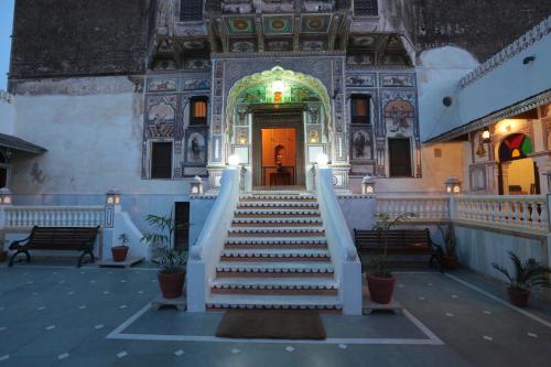 Entrada, Radhika Haveli Hotel in Mandawa Entrada, Radhika Haveli Hotel in Mandawa