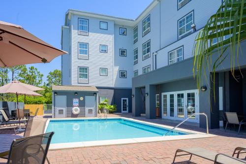Basen, Hawthorn Extended Stay by Wyndham Panama City Beach in Panama City (Floryda) Basen, Hawthorn Extended Stay by Wyndham Panama City Beach in Panama City (Floryda)