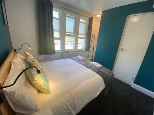 Smart Russell Square Hostel in Bloomsbury Smart Russell Square Hostel in Bloomsbury