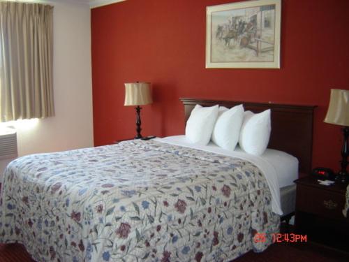 托諾帕站賭場酒店 (Tonopah Station Hotel and Casino) in 托諾怕 (NV) 托諾帕站賭場酒店 (Tonopah Station Hotel and Casino) in 托諾怕 (NV)