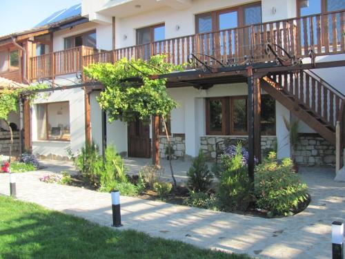 This photo about Guest House Villa Elma shared on HyHotel.com