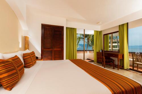 Las Palmas by the Sea All Inclusive in Puerto Vallarta Waterfront Las Palmas by the Sea All Inclusive in Puerto Vallarta Waterfront