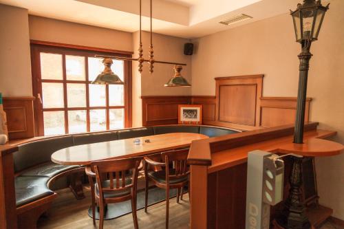 Restaurant, Hotel Fronhof Mettendorf in Traben -Trarbach Restaurant, Hotel Fronhof Mettendorf in Traben -Trarbach
