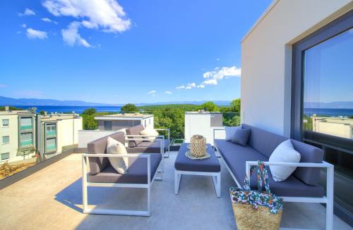 ระเบียง/ชานเรือน, Apartments Sol in ยิวิเซ ระเบียง/ชานเรือน, Apartments Sol in ยิวิเซ