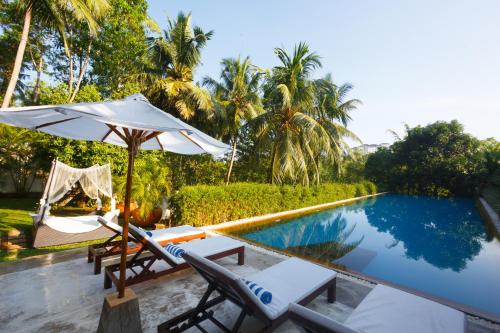 Swimming pool, Tamarind Hill in Galle Swimming pool, Tamarind Hill in Galle