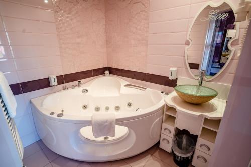 Phòng tắm, Hotel Erzsebet in Hévíz Phòng tắm, Hotel Erzsebet in Hévíz