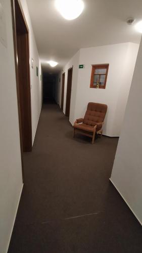 ทางเข้า, Hotel Hospodářský dvůr Bohuslavice (Hotel Hospodarsky dvur Bohuslavice) in คนีนิซ ทางเข้า, Hotel Hospodářský dvůr Bohuslavice (Hotel Hospodarsky dvur Bohuslavice) in คนีนิซ