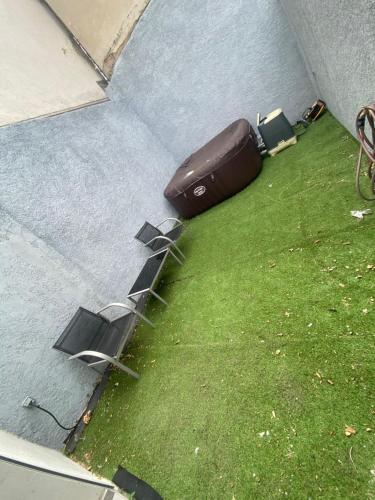 Charmant petit T 3 avec jacuzzi in District 03 Charmant petit T 3 avec jacuzzi in District 03