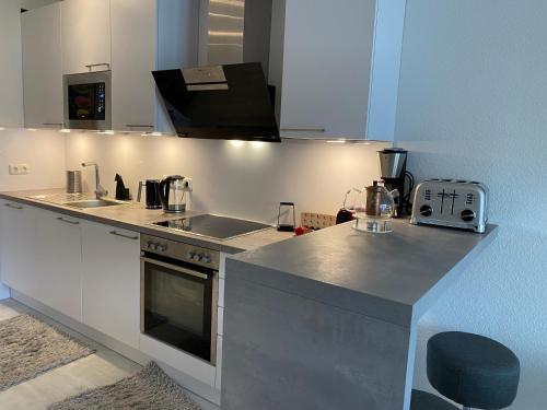 廚房, Berliner Hof 3-Zi-Wohnung mit Meerblick und Strandlage an der Promenade in 沙爾博伊茨 廚房, Berliner Hof 3-Zi-Wohnung mit Meerblick und Strandlage an der Promenade in 沙爾博伊茨