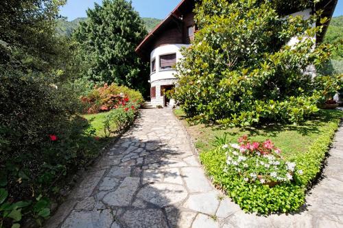 Villa Magnolia in Oliveto Lario Villa Magnolia in Oliveto Lario