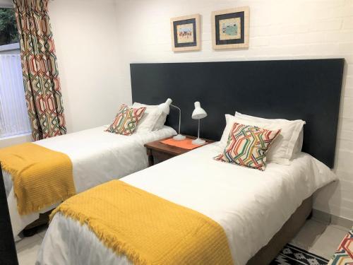 Baylight Accommodation 3 Selfcatering 1 bedroom apartment sleeps 4 in Mossel Bay Baylight Accommodation 3 Selfcatering 1 bedroom apartment sleeps 4 in Mossel Bay