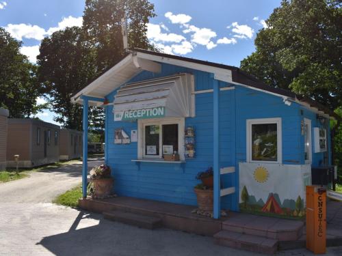Holiday Home Bungalow Isola Premium in Bellinzona Holiday Home Bungalow Isola Premium in Bellinzona